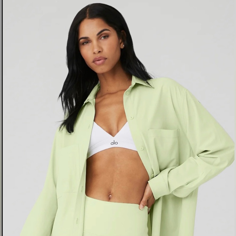 COPY - Dreamscape button down long sleeve Alo yoga